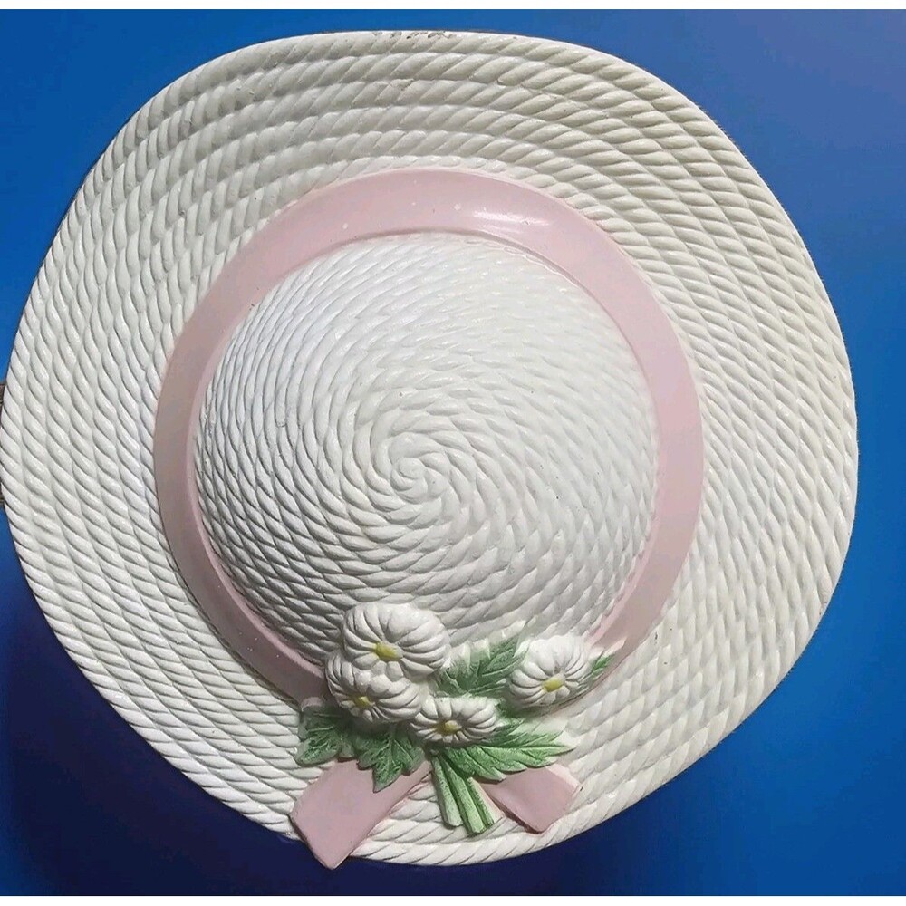 🌼 BURWOOD 🌼  Syroco DART Straw Bonnet WALL POCKET Plastic Planter 1985